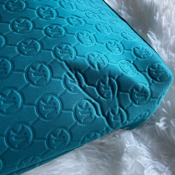 NWT Teal Michael Kors Jet Set Neoprene Fabric Tote - Picture 7 of 7
